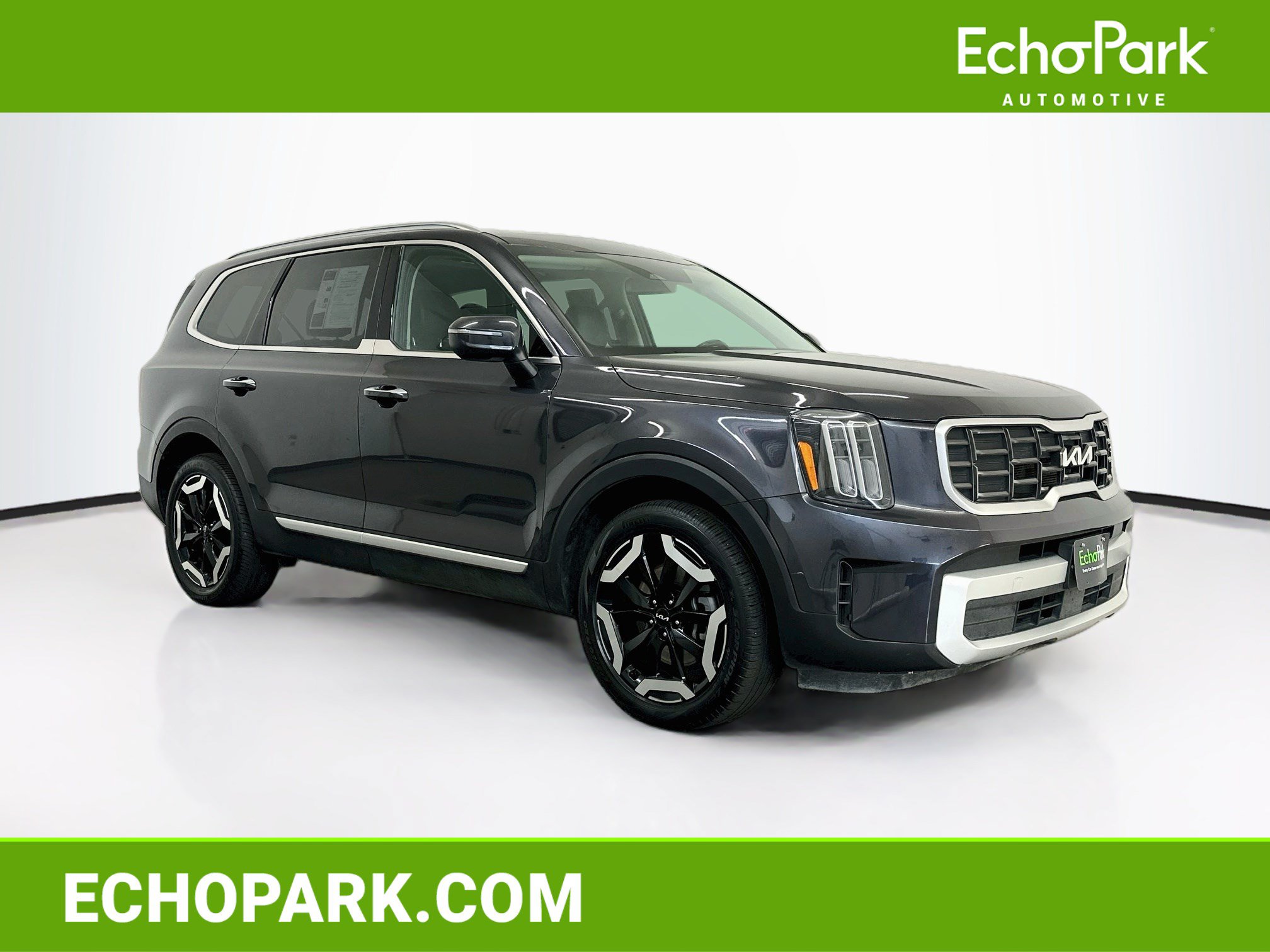Used 2025 Kia Telluride S AWD/4WD image 1