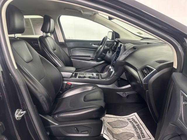 Used 2022 Ford Edge Titanium w/ Equipment Group 301A image 14