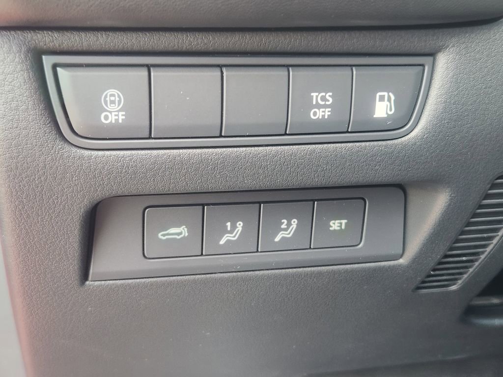 Used 2025 MAZDA CX-50 AWD 2.5 Hybrid w/ Weather Package image 21