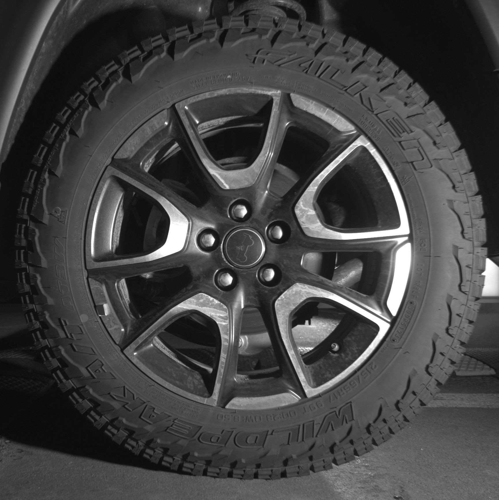 Used 2025 Jeep Compass Trailhawk AWD/4WD image 14