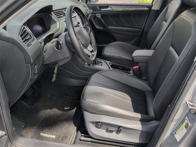 Certified 2023 Volkswagen Tiguan SE image 6