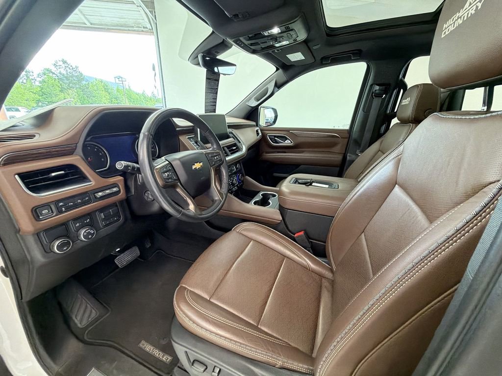 Used 2021 Chevrolet Tahoe High Country RWD image 10