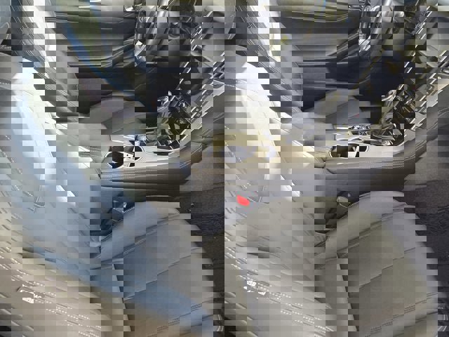 Used 2019 INFINITI Q60 3.0t Luxe w/ Essential Package image 4