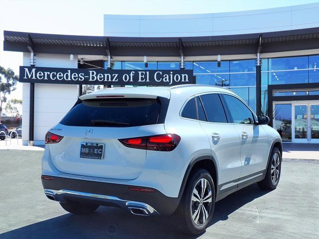 New 2026 Mercedes-Benz GLA 250 image 3