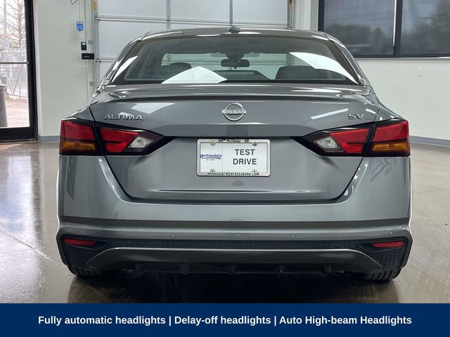 Used 2024 Nissan Altima 2.5 SV FWD image 7