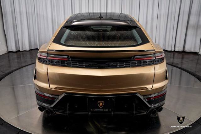 Used 2025 Lamborghini Urus SE image 15