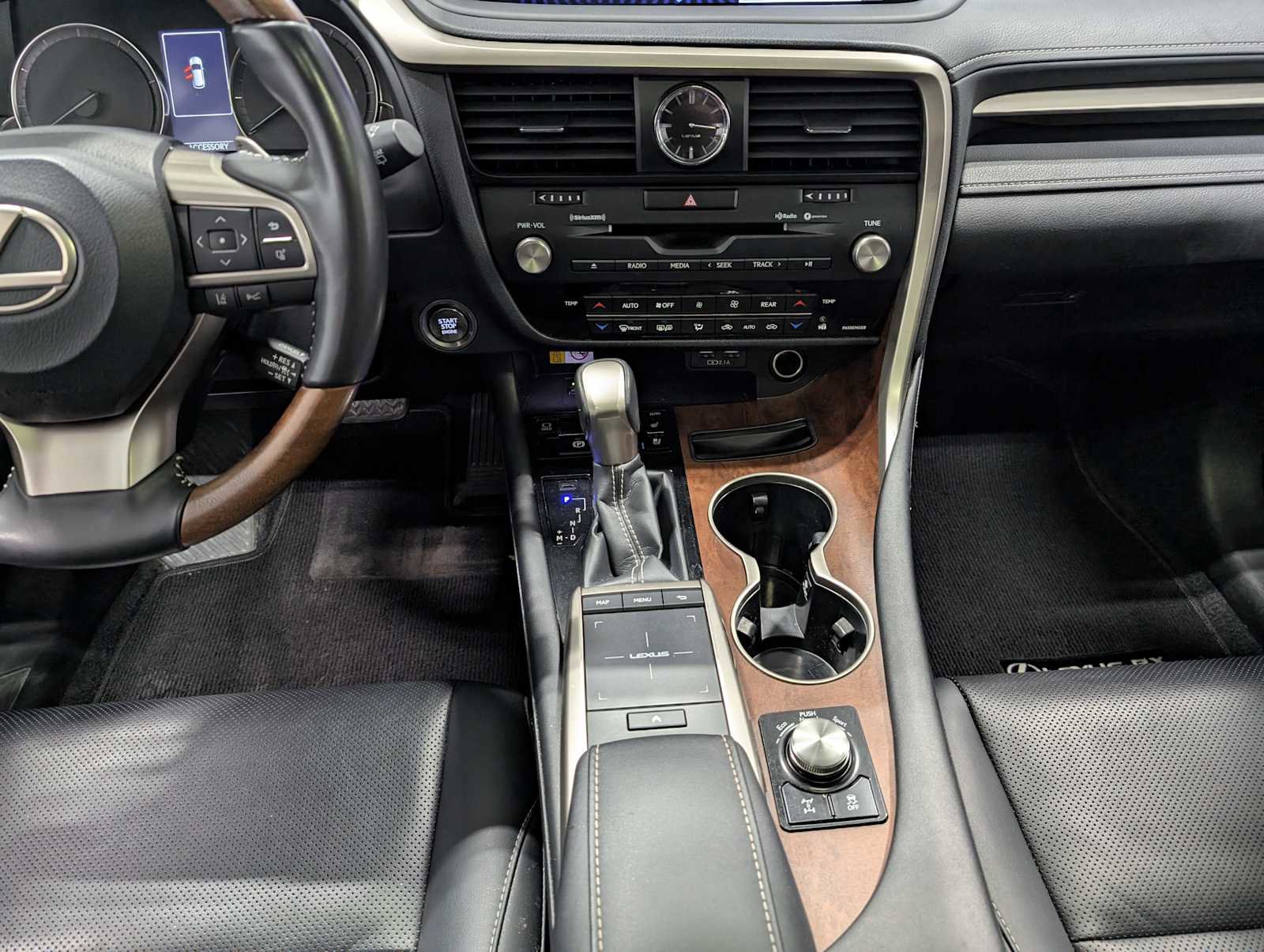 Used 2022 Lexus RX 350L Premium w/ Premium Package image 19