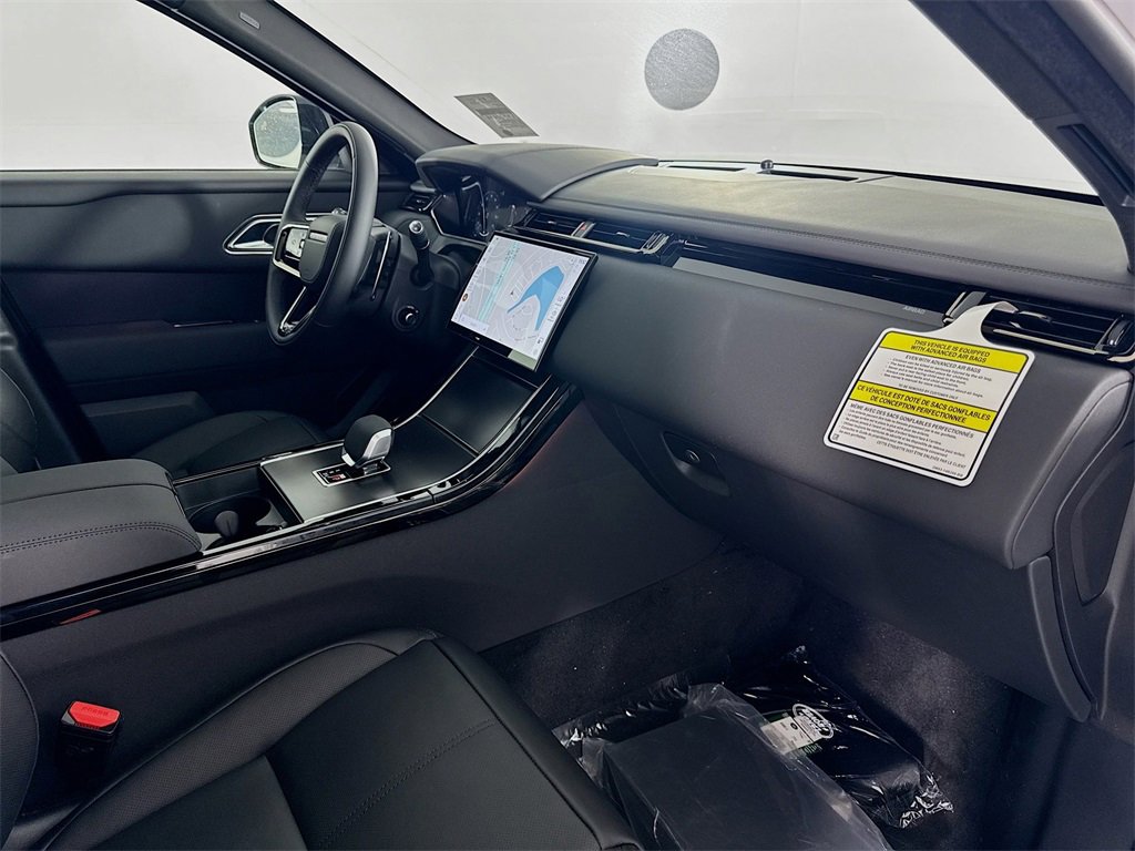 New 2026 Land Rover Range Rover Velar Dynamic SE image 29