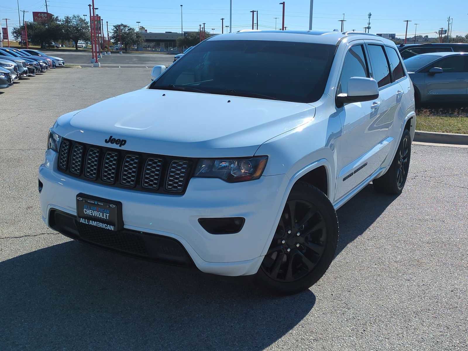 Used 2018 Jeep Grand Cherokee Altitude image 1