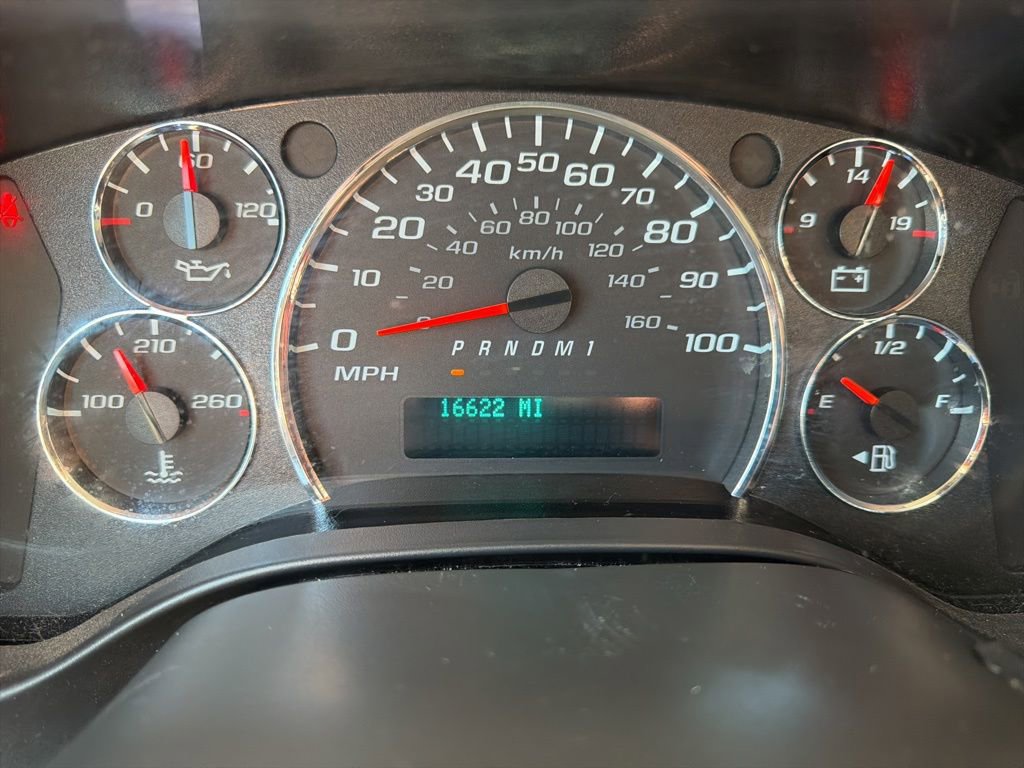 Used 2024 GMC Savana 2500 w/ Driver Convenience Package RWD image 16