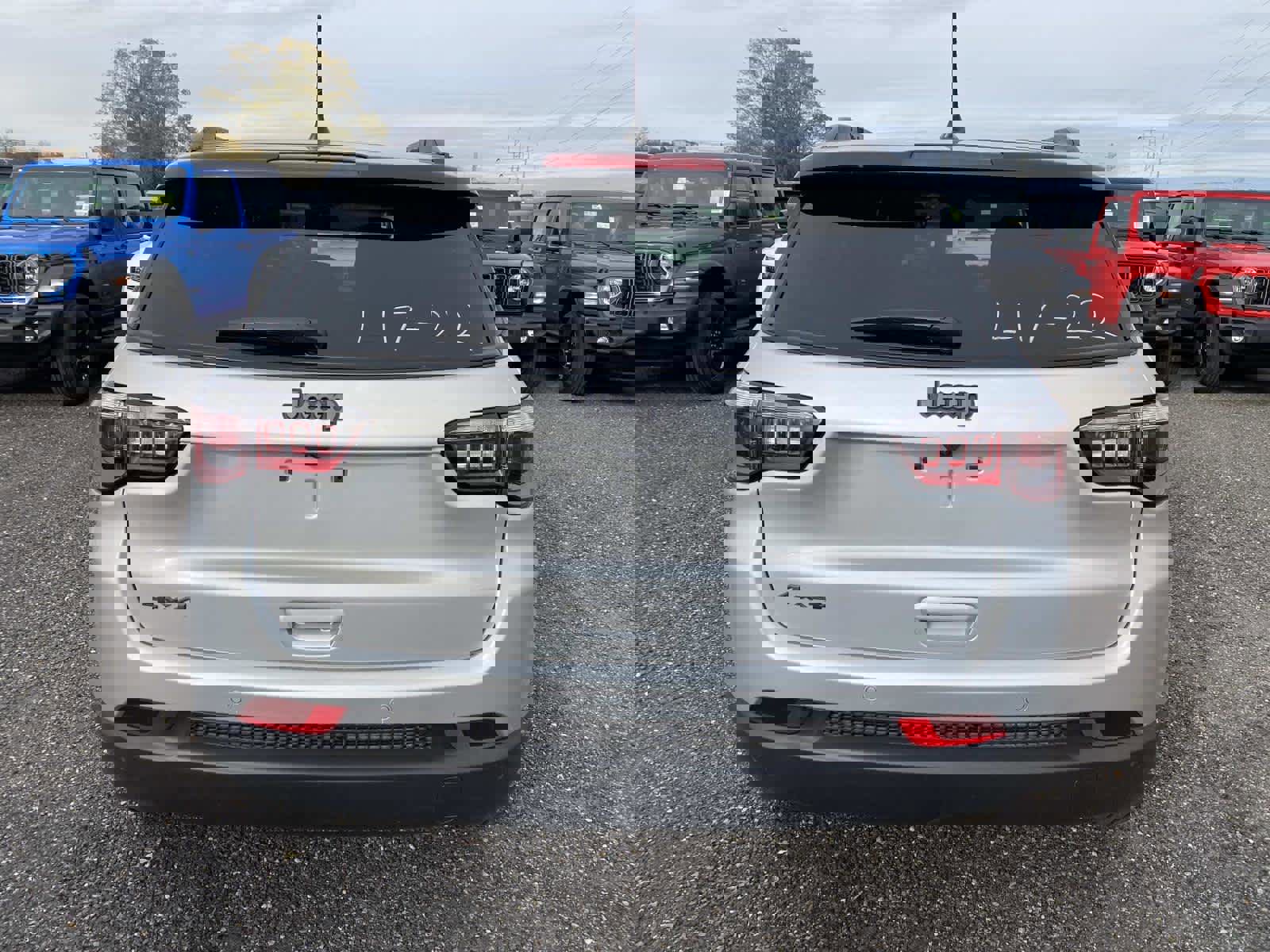 New 2026 Jeep Compass Limited image 4