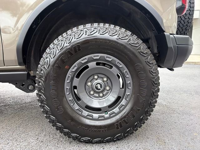 Used 2025 Ford Bronco Badlands image 31