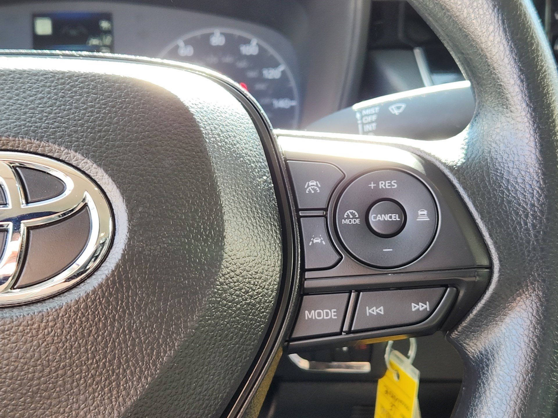 Certified 2025 Toyota Corolla LE image 17