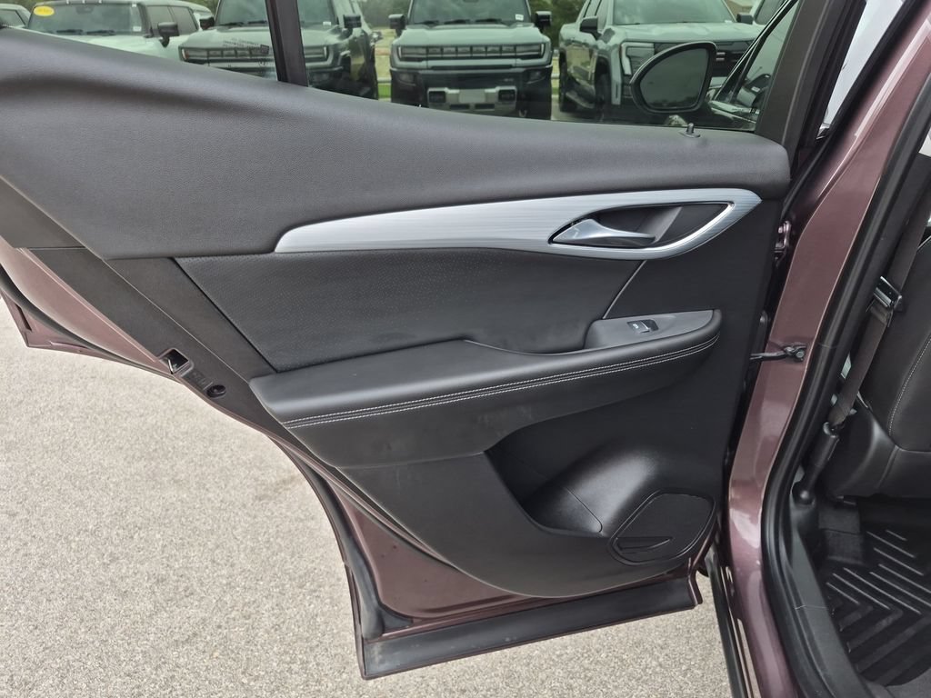 Used 2024 Buick Envision Avenir AWD/4WD image 32