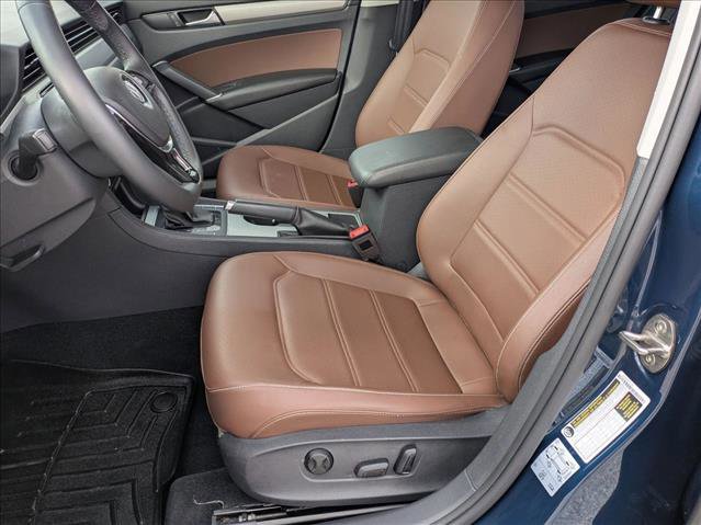 Used 2022 Volkswagen Passat 2.0T SE image 15