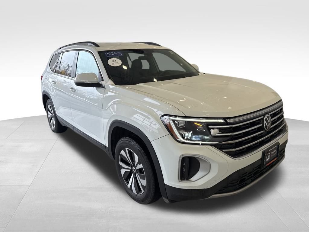 Used 2024 Volkswagen Atlas SE image 8