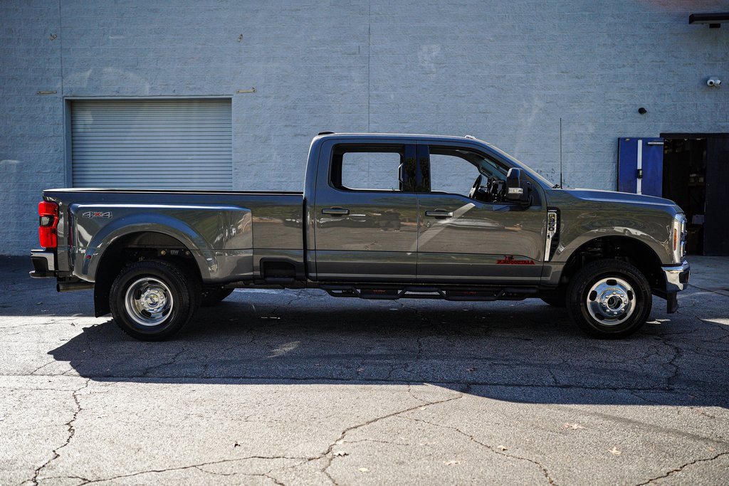 Used 2025 Ford F350 Lariat image 17