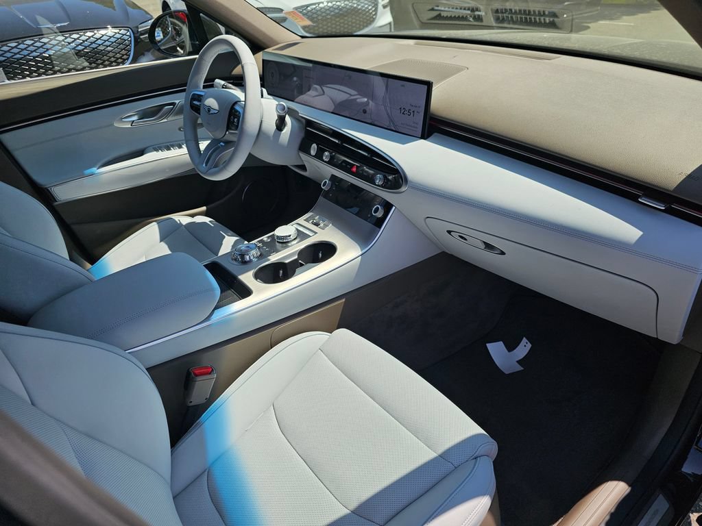 Certified 2026 Genesis GV70 2.5T Advanced AWD/4WD image 10