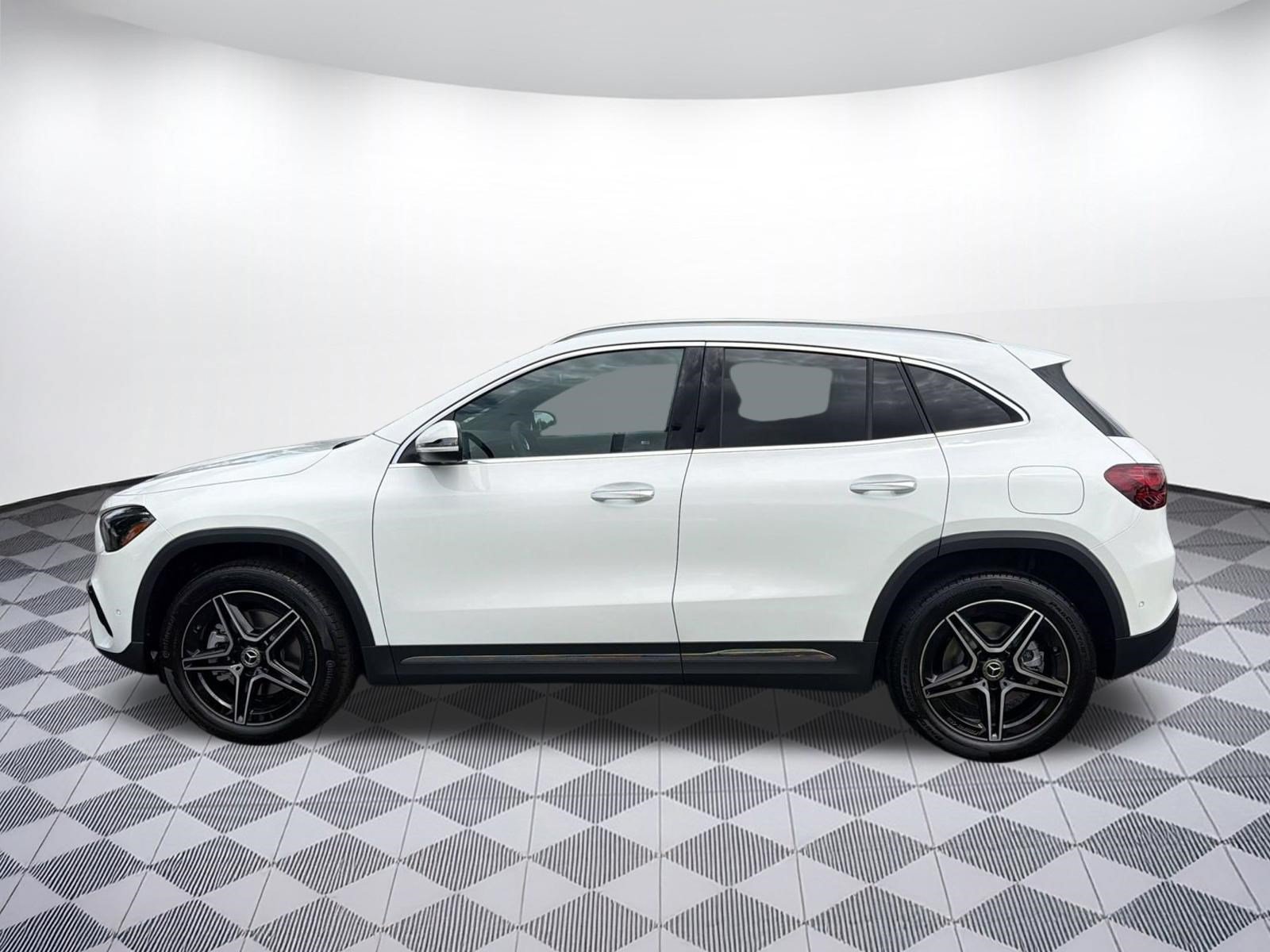 Used 2026 Mercedes-Benz GLA 250 image 2