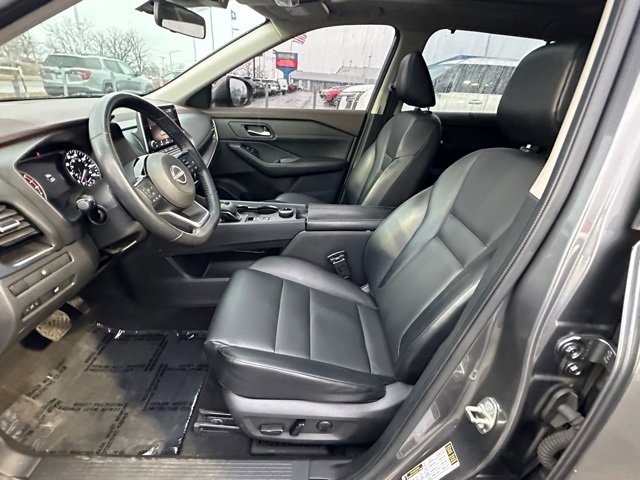 Certified 2022 Nissan Rogue SV w/ SV Premium Package image 25