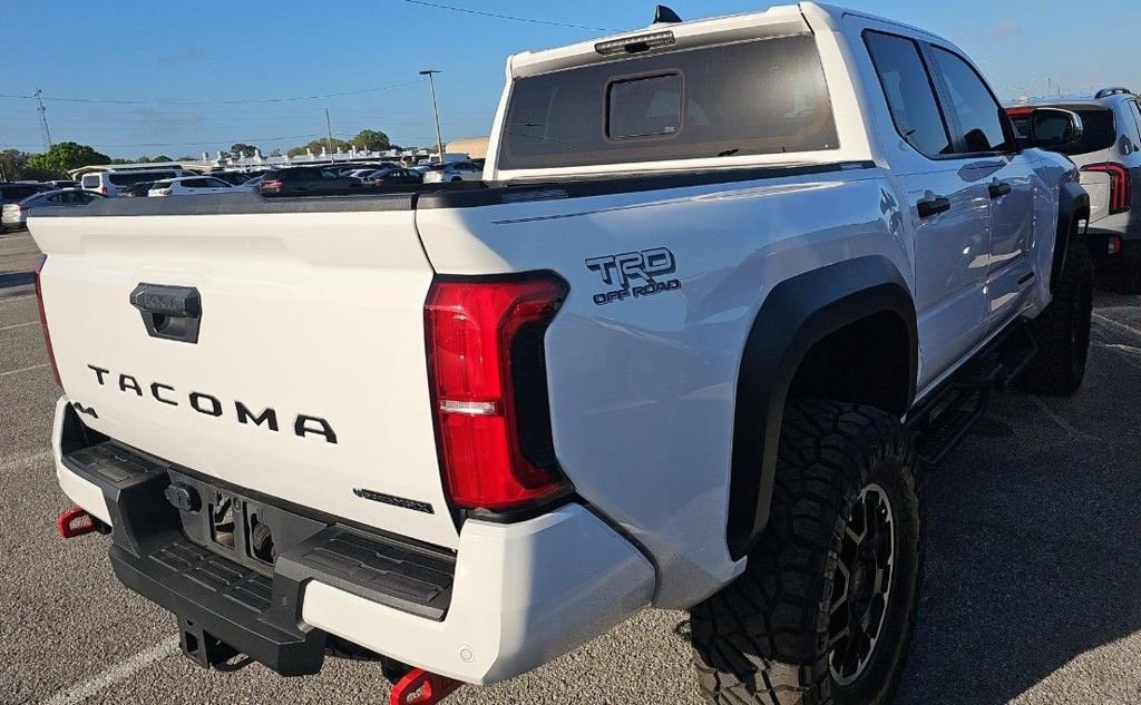 Used 2024 Toyota Tacoma TRD Off-Road w/ TRD Off Road Upgrade Package image 3