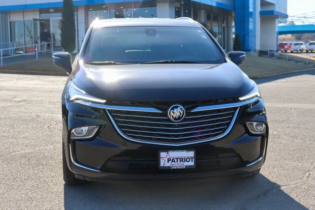 Used 2024 Buick Enclave Premium image 2