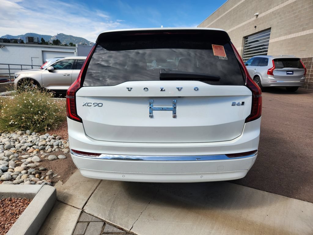 Used 2025 Volvo XC90 B6 Plus AWD/4WD image 10