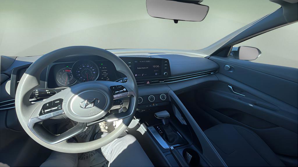 Used 2022 Hyundai Elantra SE w/ Preferred Accessory Package FWD image 20