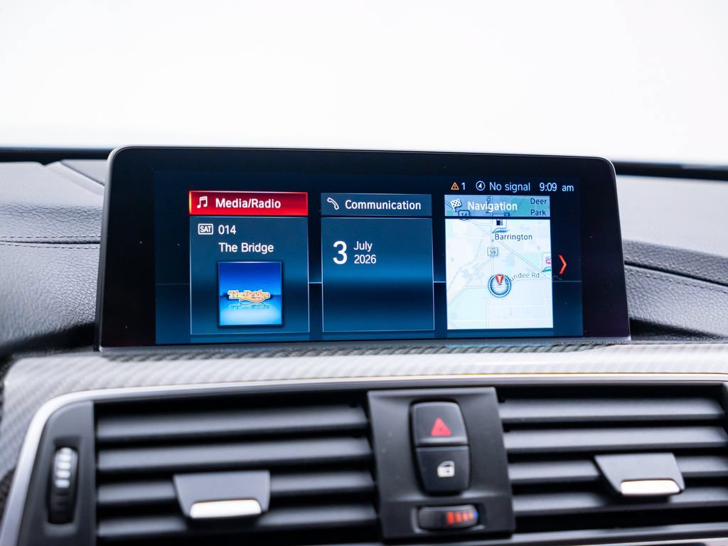 Used 2018 BMW M4 Convertible RWD image 25