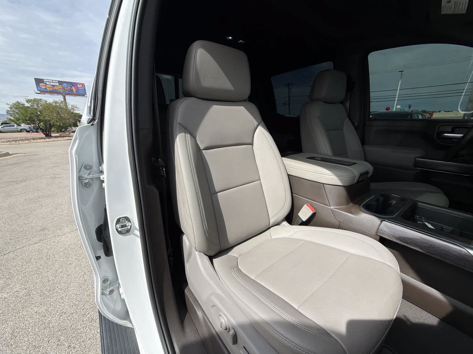 Used 2021 Chevrolet Silverado 1500 LTZ RWD image 28
