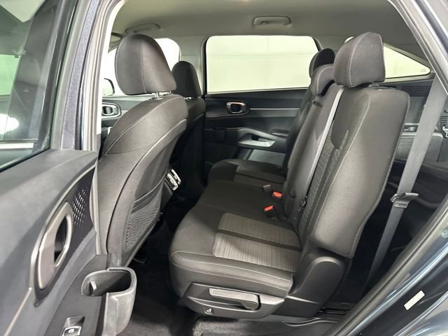 Used 2022 Kia Sorento LX FWD image 24