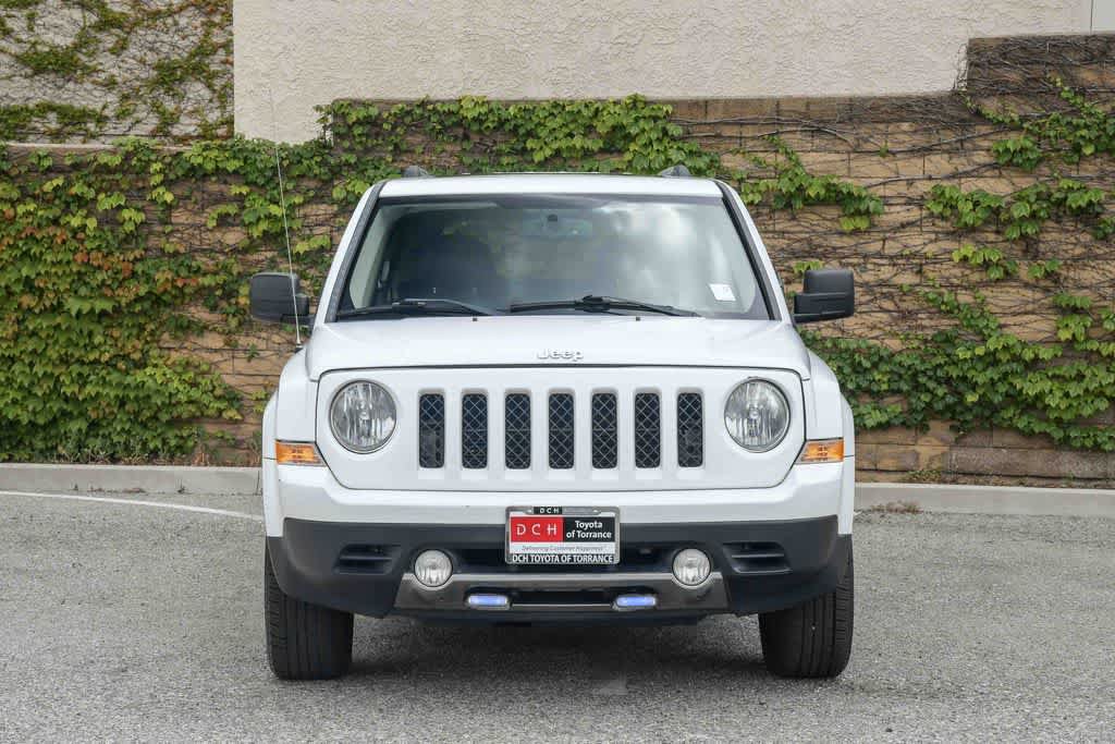 Used 2016 Jeep Patriot High Altitude FWD image 2