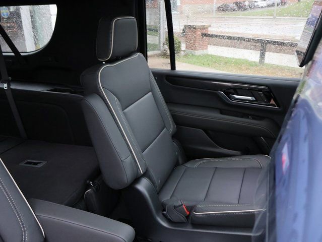 New 2026 GMC Yukon XL Elevation w/ Elevation Premium Package image 13