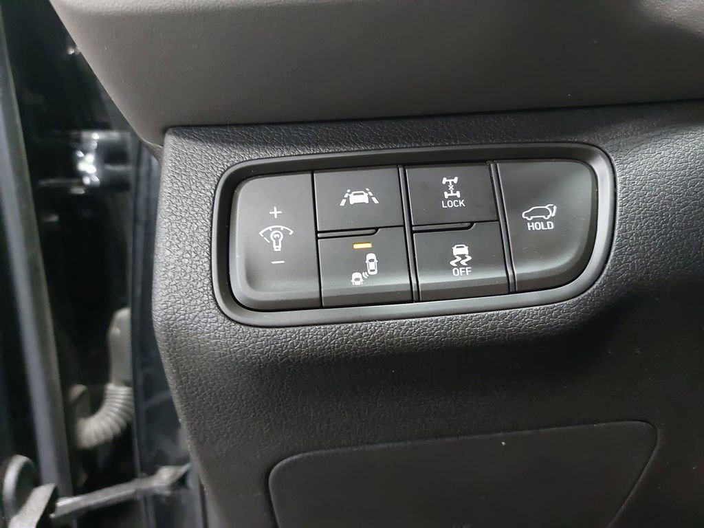 Used 2019 Hyundai Santa Fe AWD image 28