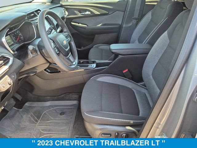 Used 2023 Chevrolet TrailBlazer LT w/ Convenience Package AWD/4WD image 13
