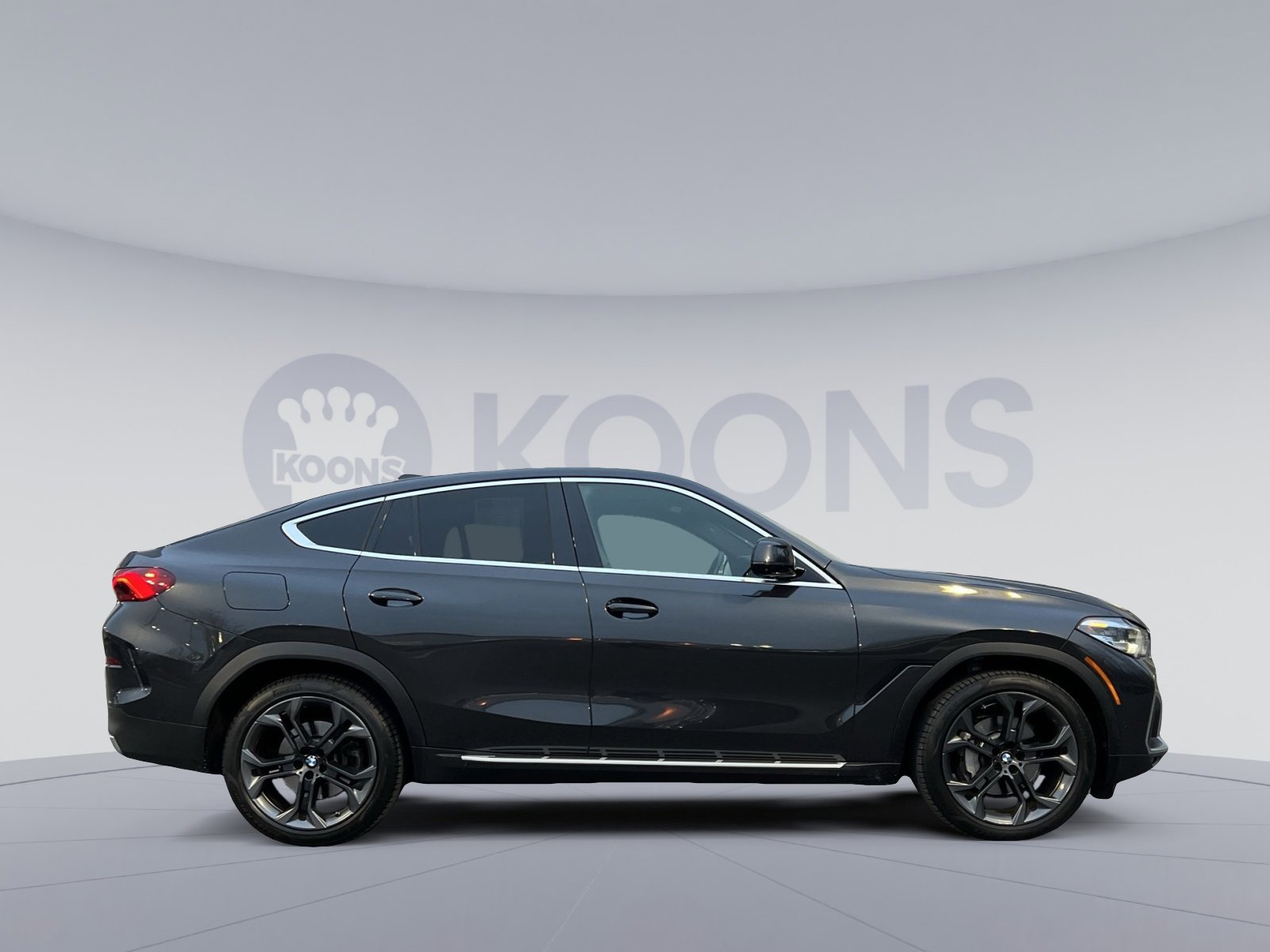 Used 2023 BMW X6 xDrive40i w/ Luxury Seating Package image 7