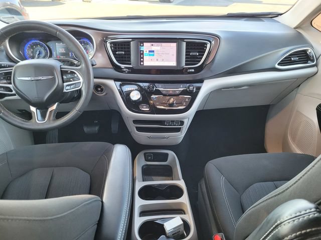 Certified 2023 Chrysler Voyager LX FWD image 6