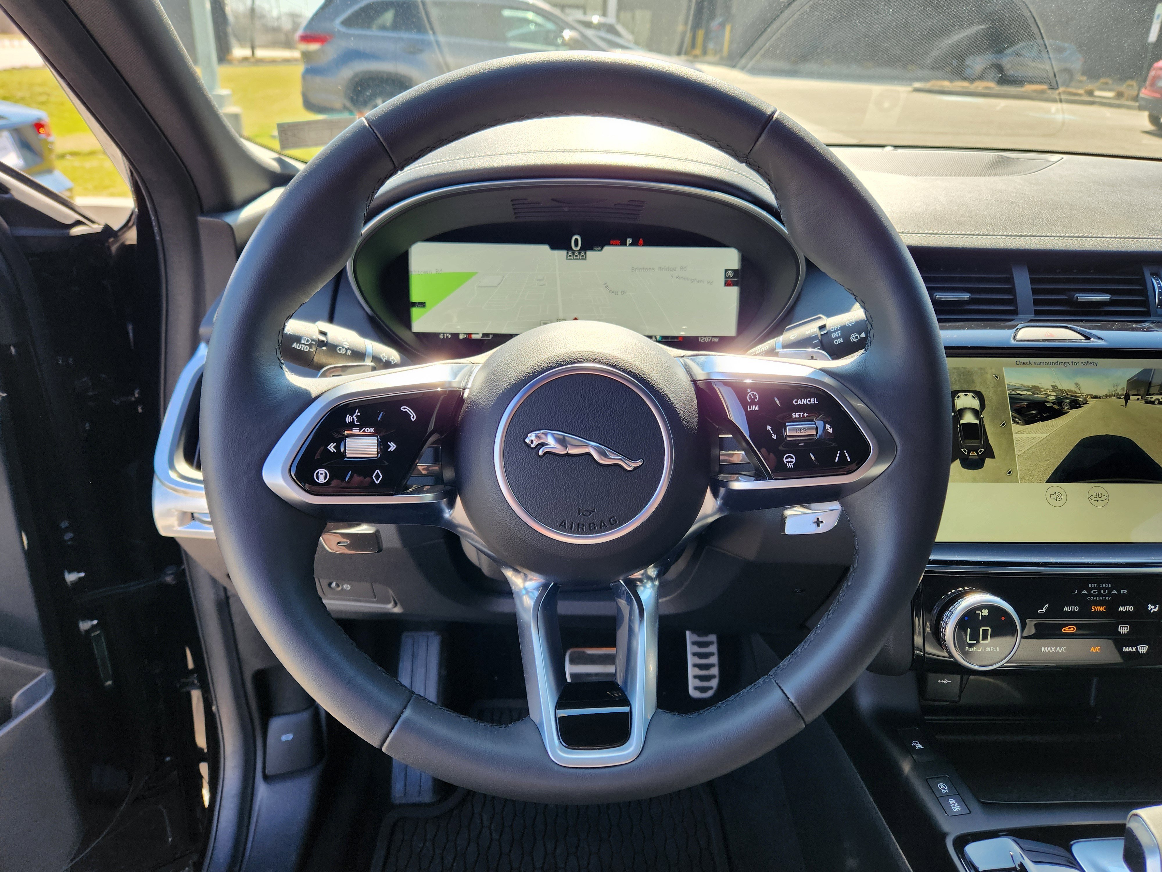 Certified 2024 Jaguar E-PACE R-Dynamic SE image 18