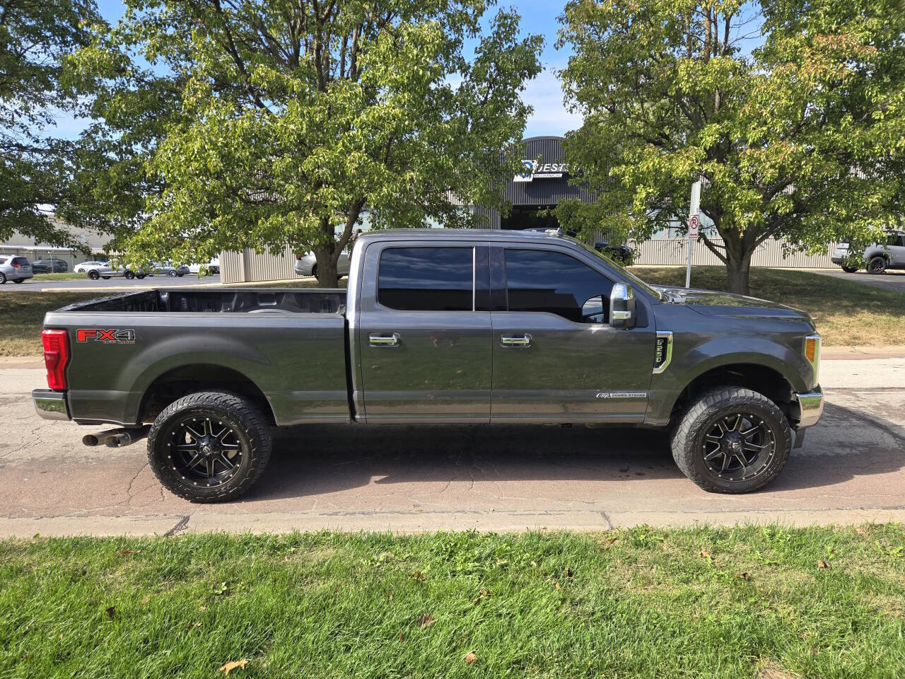 Used 2019 Ford F250 Lariat w/ Lariat Ultimate Package image 5