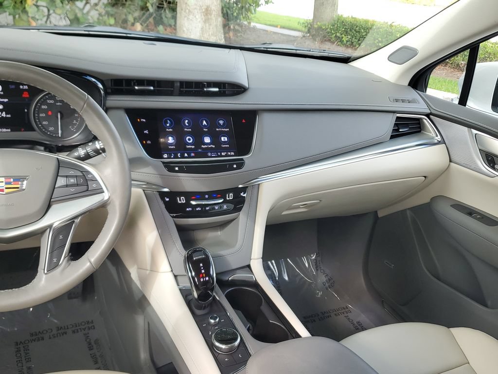 Certified 2023 Cadillac XT5 Premium Luxury w/ Technology Package FWD image 19
