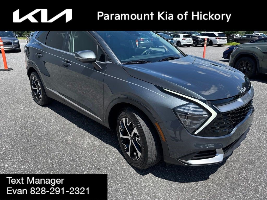 Used 2024 Kia Sportage EX w/ EX Premium Package AWD/4WD image 3
