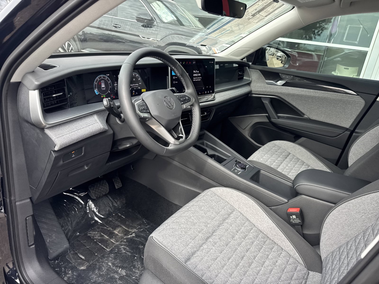 New 2026 Volkswagen Tiguan S FWD image 9