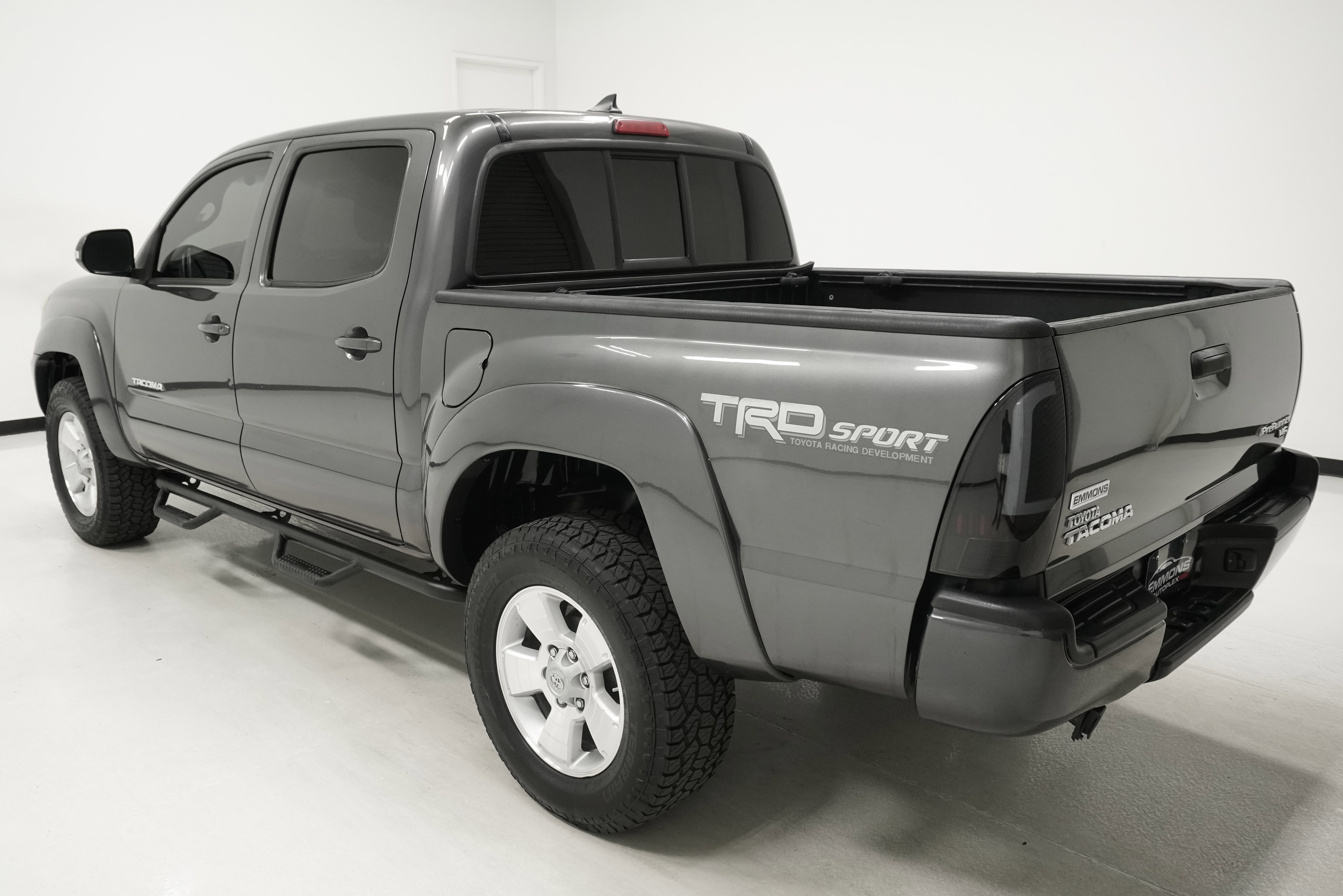 Used 2014 Toyota Tacoma PreRunner w/ TRD Sport Package RWD image 3