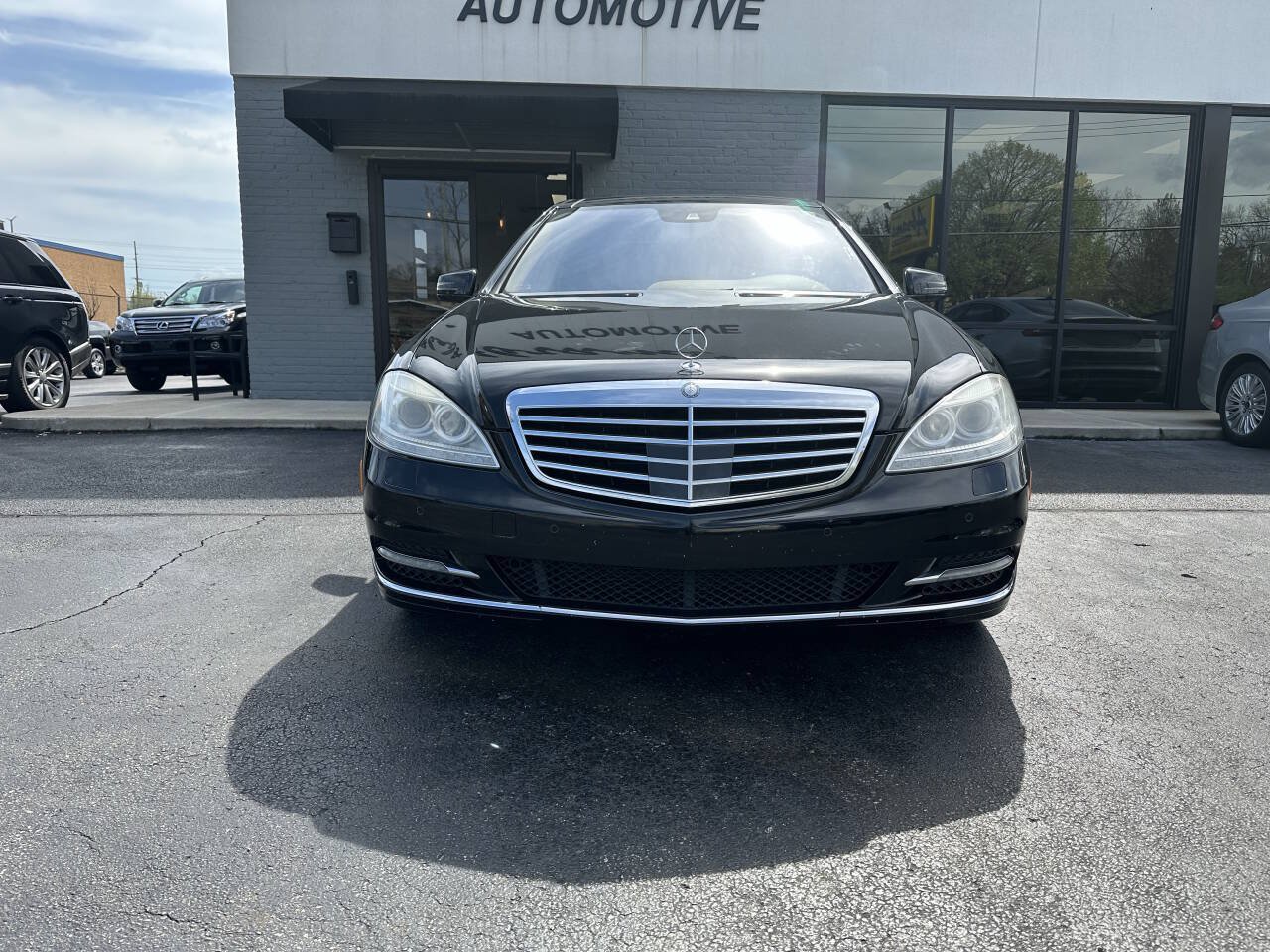 Used 2012 Mercedes-Benz S 550 4MATIC image 9