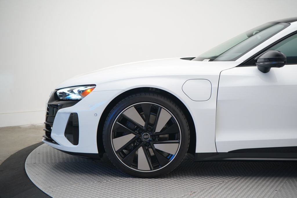 Used 2023 Audi e-tron GT Prestige w/ Prestige Package AWD/4WD image 2
