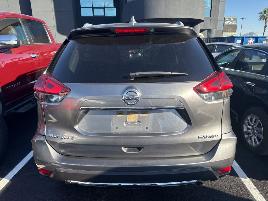 Used 2018 Nissan Rogue SV image 6