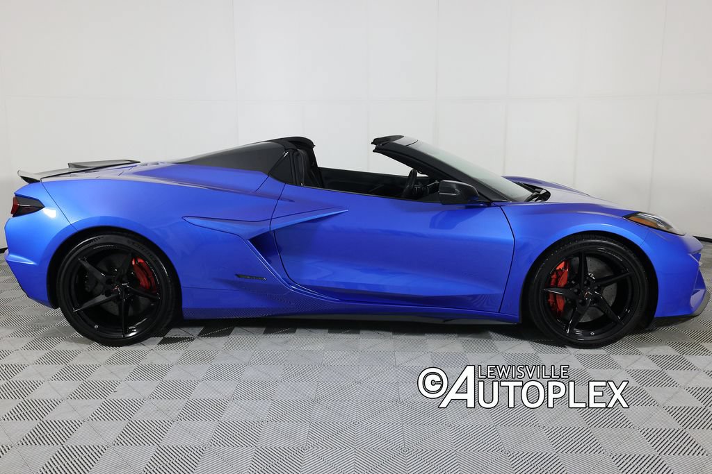 Used 2025 Chevrolet Corvette E-Ray w/ Stealth Interior Trim Package AWD/4WD image 5
