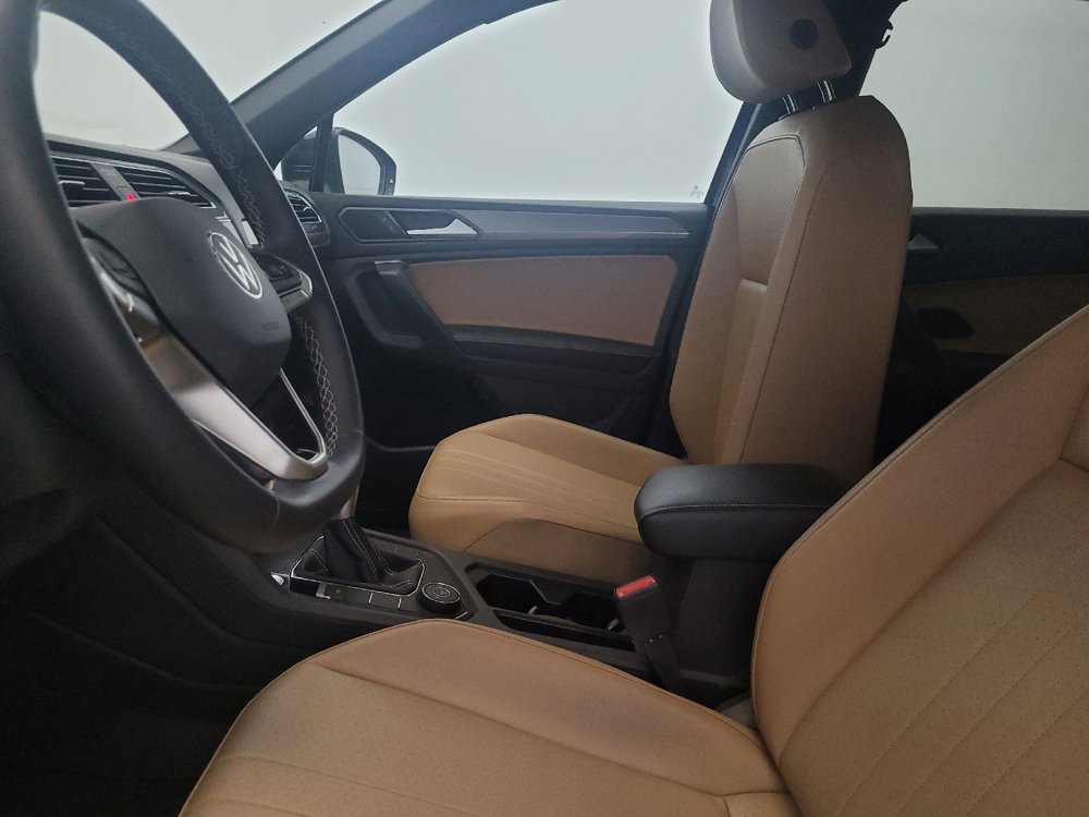 Used 2022 Volkswagen Tiguan SE image 17
