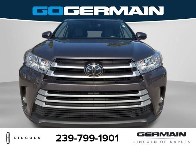 Used 2019 Toyota Highlander XLE image 10