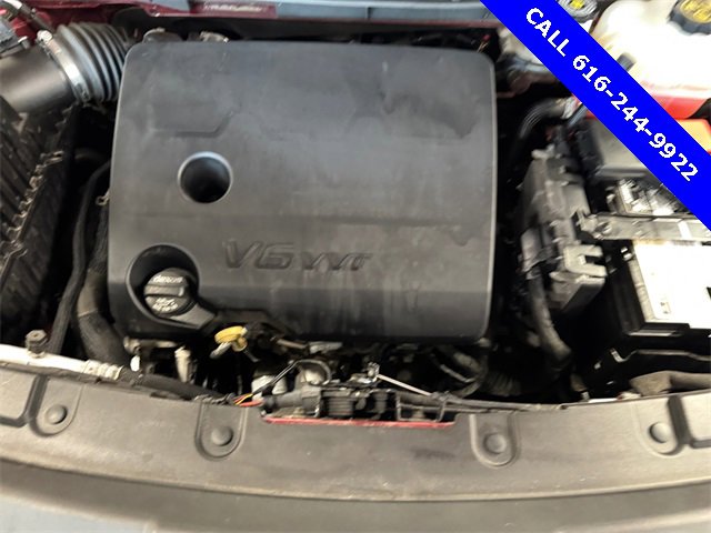 Used 2020 Chevrolet Traverse LT w/ Driver Confidence II Package image 11